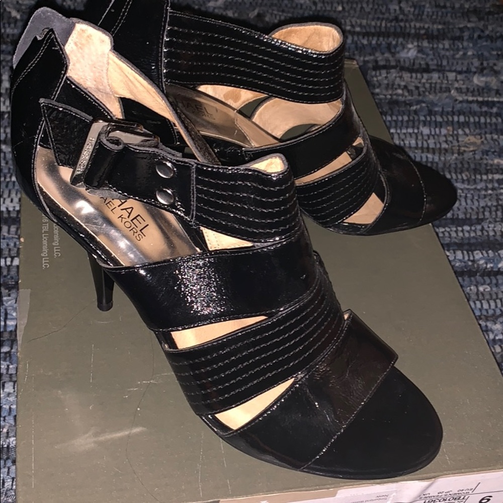 NEW Michael Kors heels